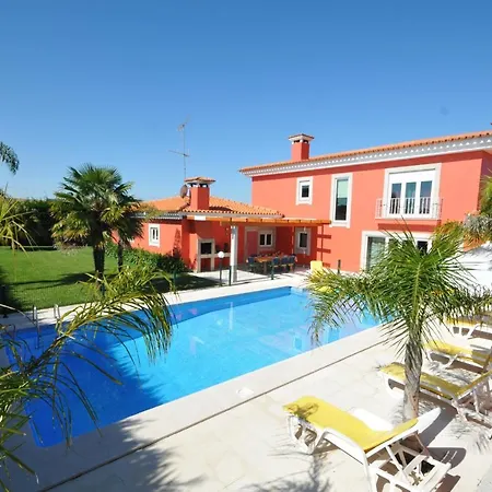 Sleeps 11 With Pool Air Con And Wifi Esposende
