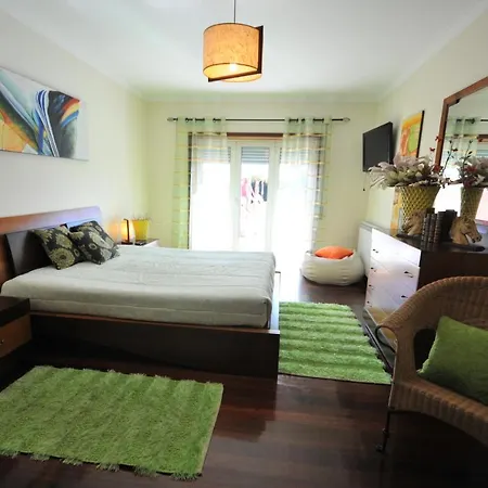 Sleeps 11 With Pool Air Con And Wifi Esposende