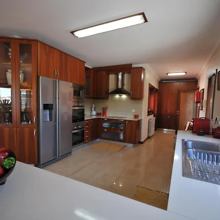 Sleeps 11 With Pool Air Con And Wifi Villa *